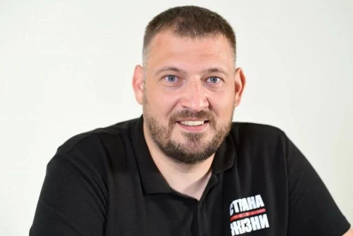 W Białorusi uwolniono z więzienia opozycjonistę Siarheja Cichanouskiego