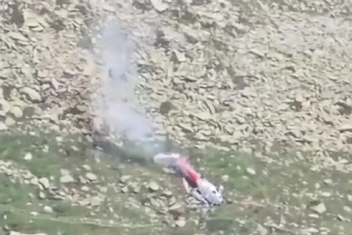 Helicopter crashed on glacier in Switzerland: one person dead