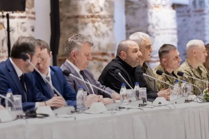 Verhandlungen in Istanbul, Besuch von Selenskyj in Albanien. Das Wichtigste vom 16. Mai
