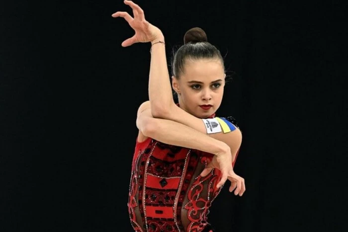 Taisia Onofriychuk won three medals on the last day of the European Championship in rhythmic gymnastics