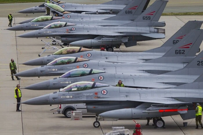 Нидерланды передадут Украине F-16: детали