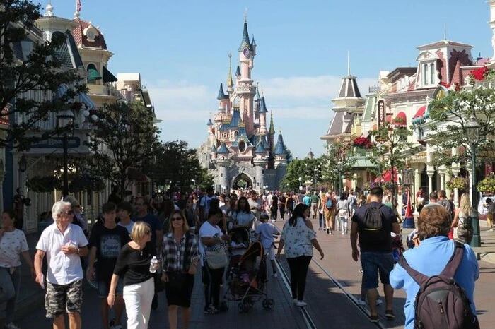 In France, a man attempted to arrange a 'wedding' with a nine-year-old Ukrainian girl