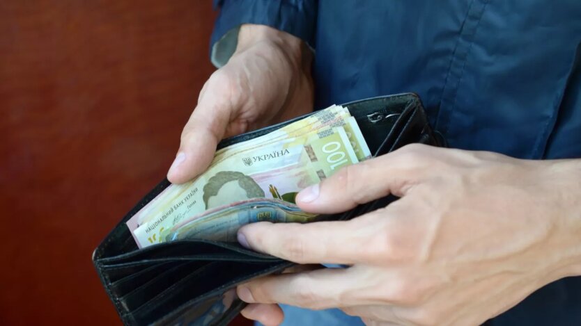 Rentenzahlungen und Unterstützung für Ukrainer werden neu geregelt: Die Pensionskasse erhält Informationen von den Banken