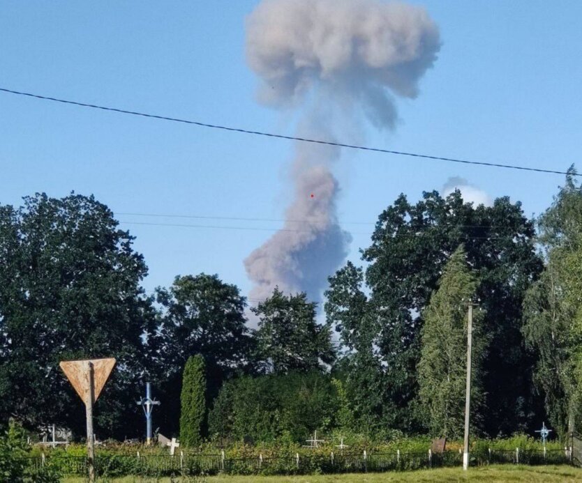 У Житомирі стався потужний вибух на АЗС: утворився величезний затор на трасі до Києва