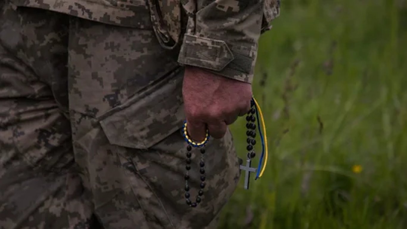 Der Soldat hat seinen Freund geschlagen - wie das Gericht in der Region Odesa bestraft hat