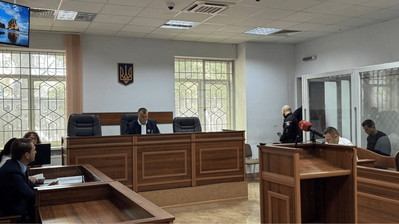Zabijając kobietę i uciekając - w Kijowie sąd aresztował pracownika prokuratury