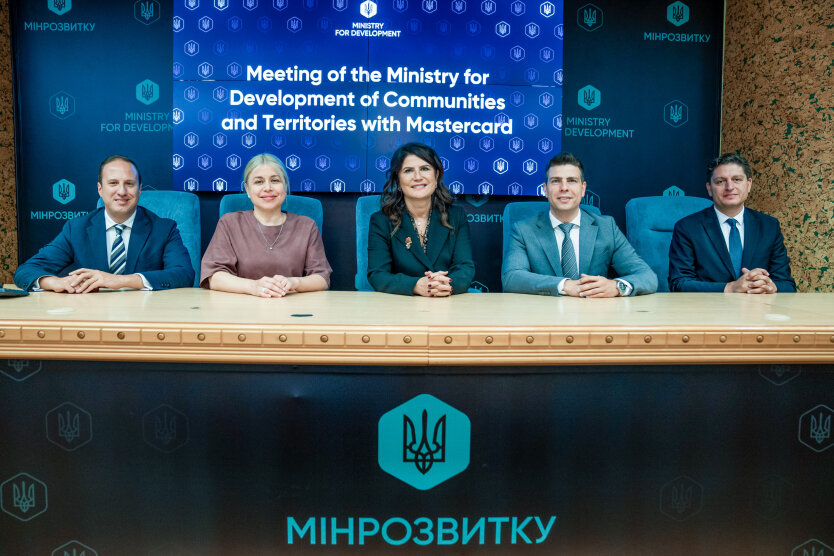 Ukraine and Mastercard to jointly develop bus transportation