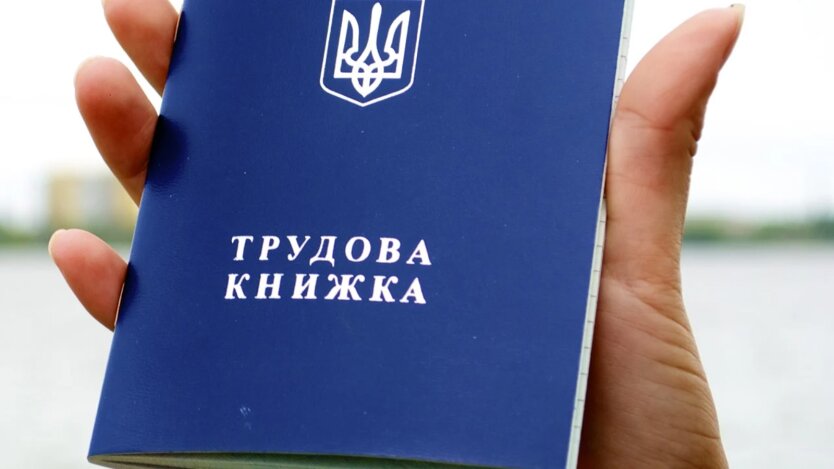 Пенсионные доплаты: когда их 'съедает' минималка и стаж не спасает